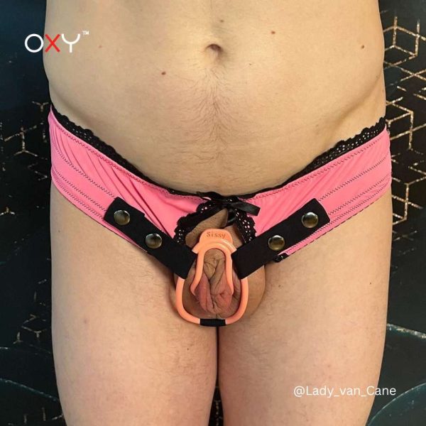 Fufu Training Clip - Revolutionary Male-to-Feminine Silhouette Transformer