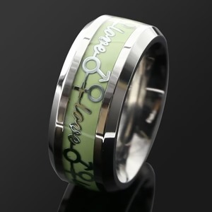 imgi_39_fluorescent-glans-ring-love-879283_300x