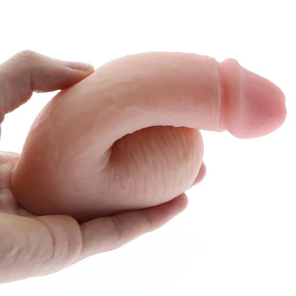 Ultra-Realistic Limpy Cock Packer - Lifelike FTM Prosthetic for Natural Bulge