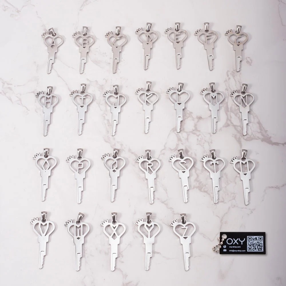 imgi_62_queen-heart-shaped-key-necklace-personalized-letters-934336_2000x (1)